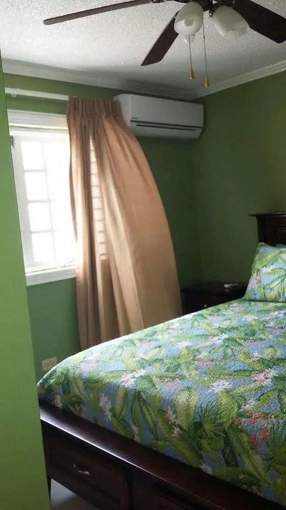 Oakland Guest Apartments Jamaica